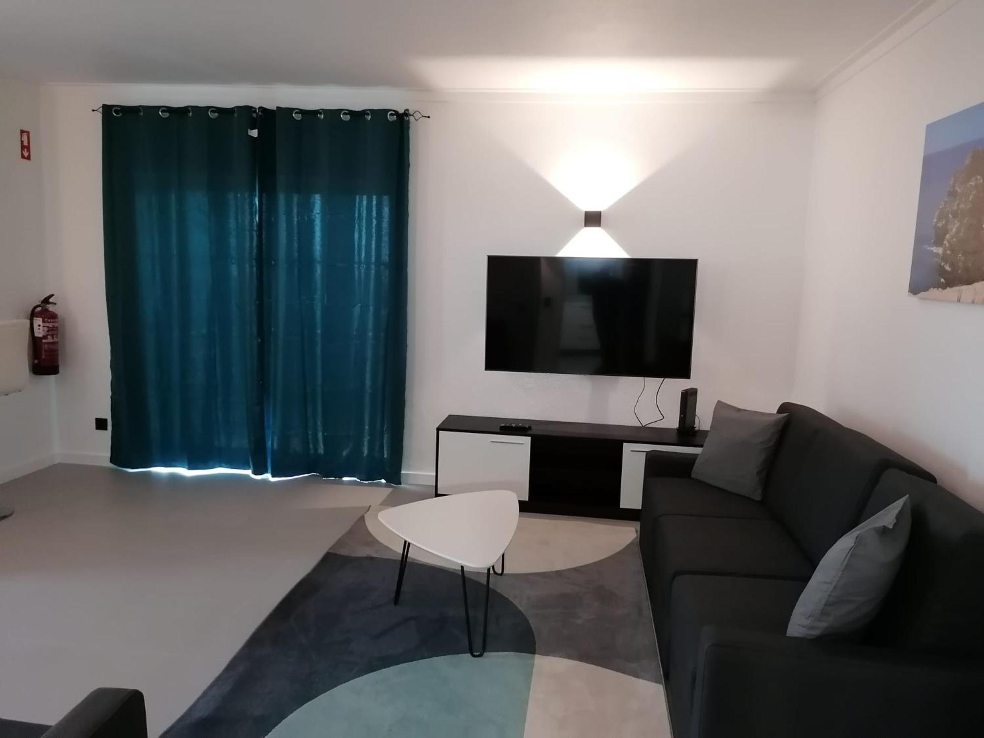 Alvor - Vitors Plaza Apartamento Портиман Екстериор снимка