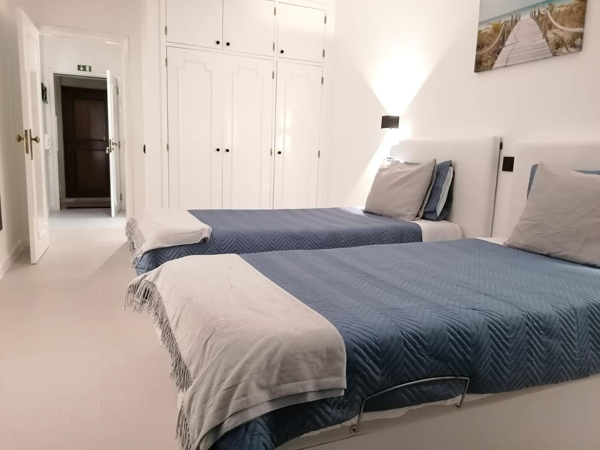 Alvor - Vitors Plaza Apartamento Портиман Екстериор снимка